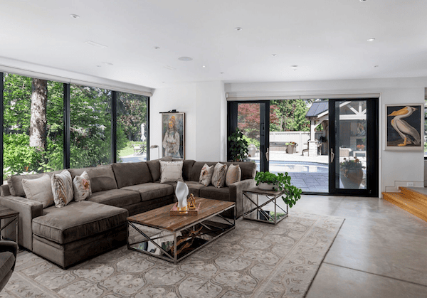 luxury roundup blog